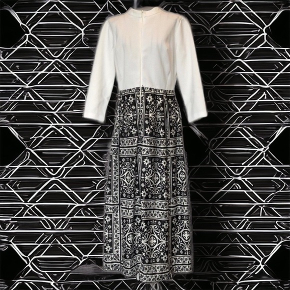Vintage 1960's brief Notes Brand Mod Maxi Dress Size Large - Picture 1 of 9